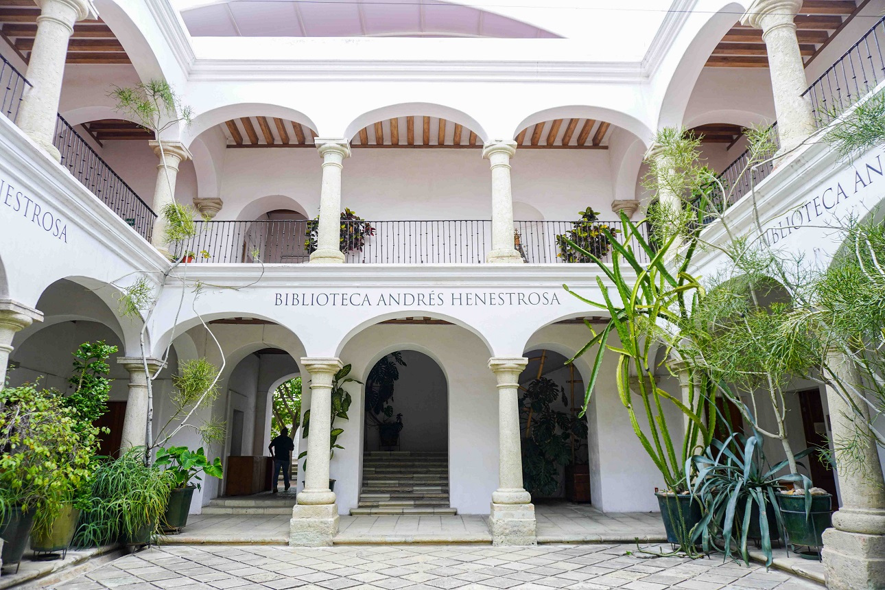 Biblioteca Andr&eacute;s Henestrosa